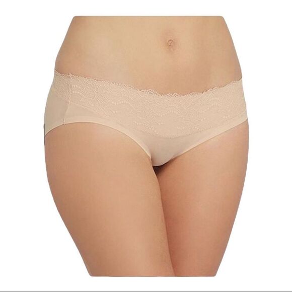 SPANX Other - Spanx Hipster Nude Invisible Panties‎